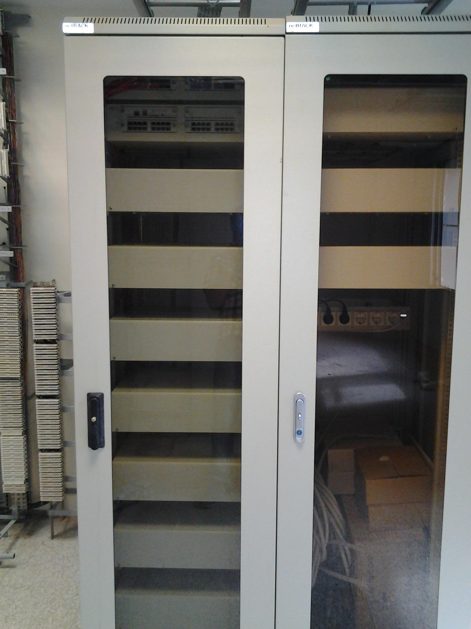    مرکز تلفن Hybrex/GDS مدل MMD1280 با 10 شلف توسعه EMD80 ( قابل توسعه تا 16 شلف)  